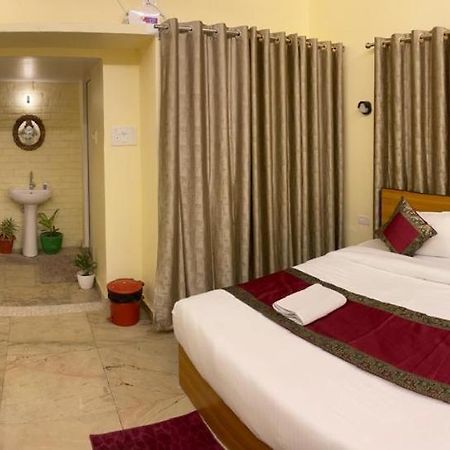 Shankar Vilaas -A Boutique Stay Forigners Choice Near Ghats And Temples Варанаси Экстерьер фото