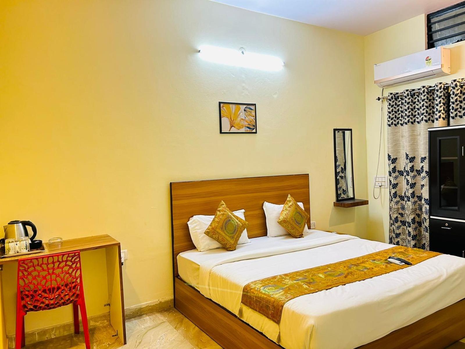 Shankar Vilaas -A Boutique Stay Forigners Choice Near Ghats And Temples Варанаси Экстерьер фото