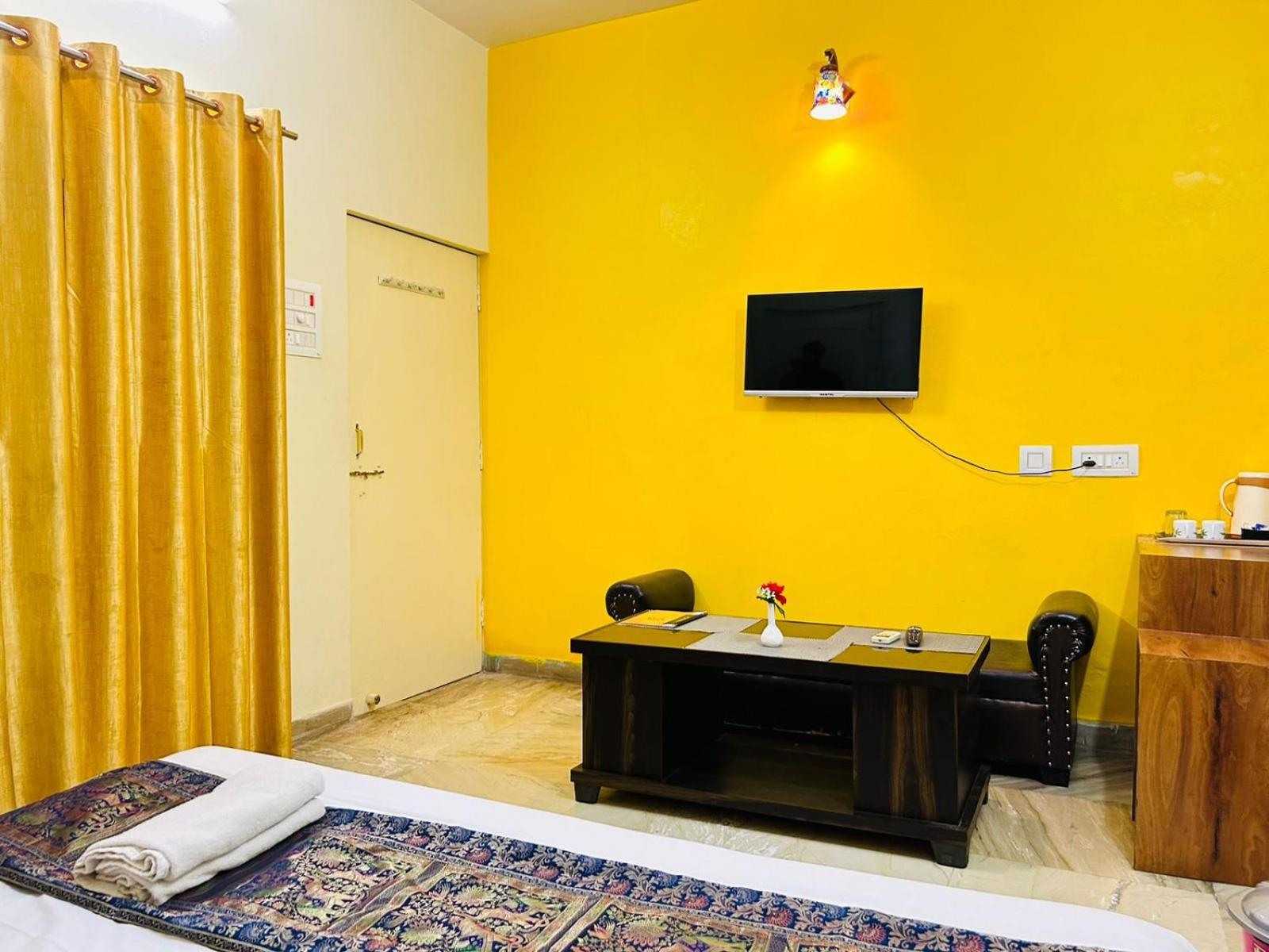 Shankar Vilaas -A Boutique Stay Forigners Choice Near Ghats And Temples Варанаси Экстерьер фото