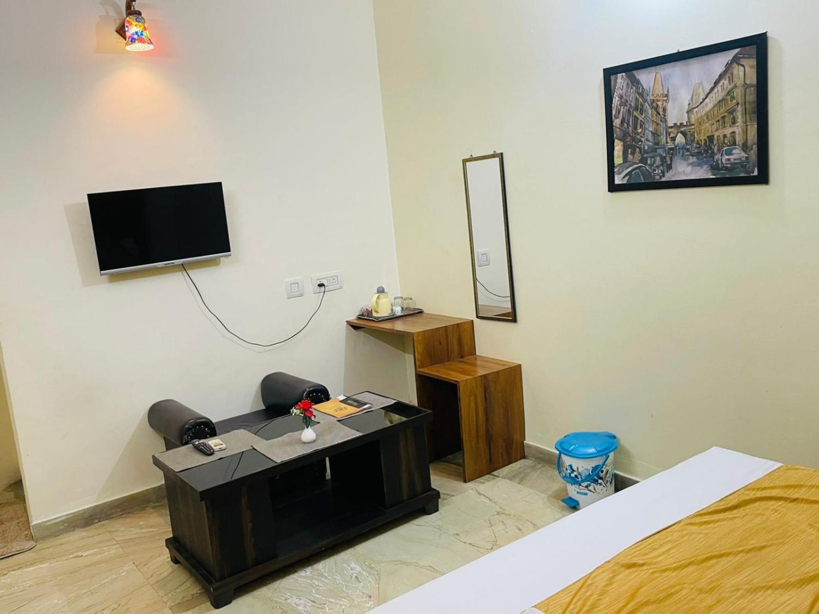 Shankar Vilaas -A Boutique Stay Forigners Choice Near Ghats And Temples Варанаси Экстерьер фото