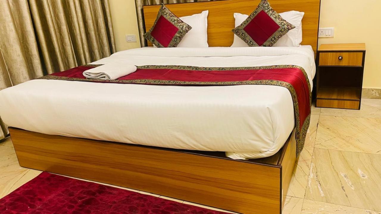 Shankar Vilaas -A Boutique Stay Forigners Choice Near Ghats And Temples Варанаси Экстерьер фото