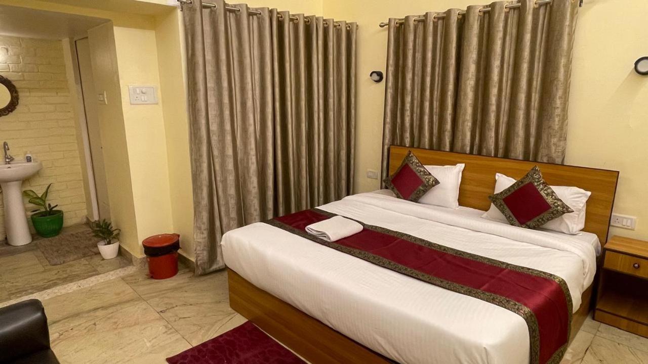 Shankar Vilaas -A Boutique Stay Forigners Choice Near Ghats And Temples Варанаси Экстерьер фото